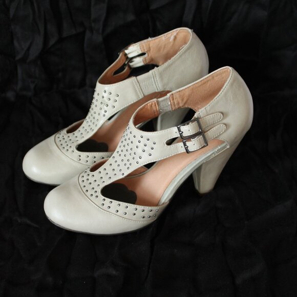 Aldo, 6.5 US, cream heel - Picture 2 of 6